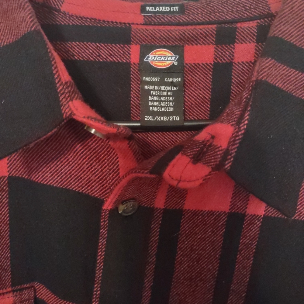 Dickies Red and Black Relaxed Fit Checkered Flannel Men's Shirt 2XL/XXG/2TG